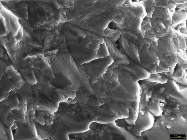 Quartz (mm) SEM Image 2